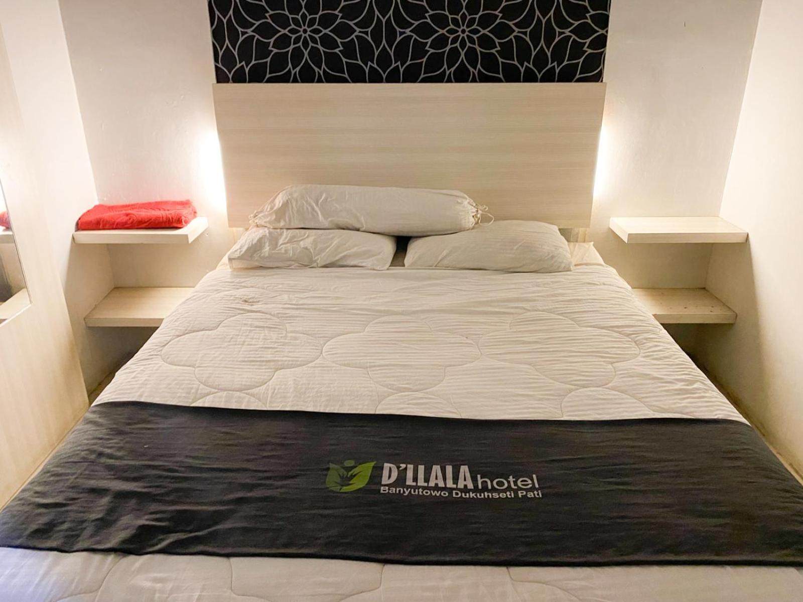 Reddoorz Near Pantai Idola Banyutowo Hotel D'Llala Pati Ngoại thất bức ảnh