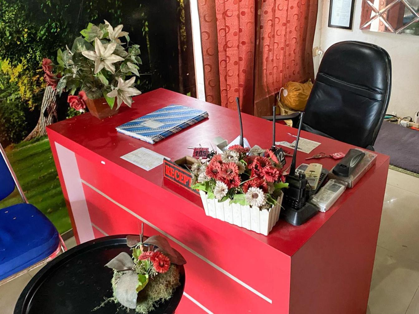 Reddoorz Near Pantai Idola Banyutowo Hotel D'Llala Pati Ngoại thất bức ảnh