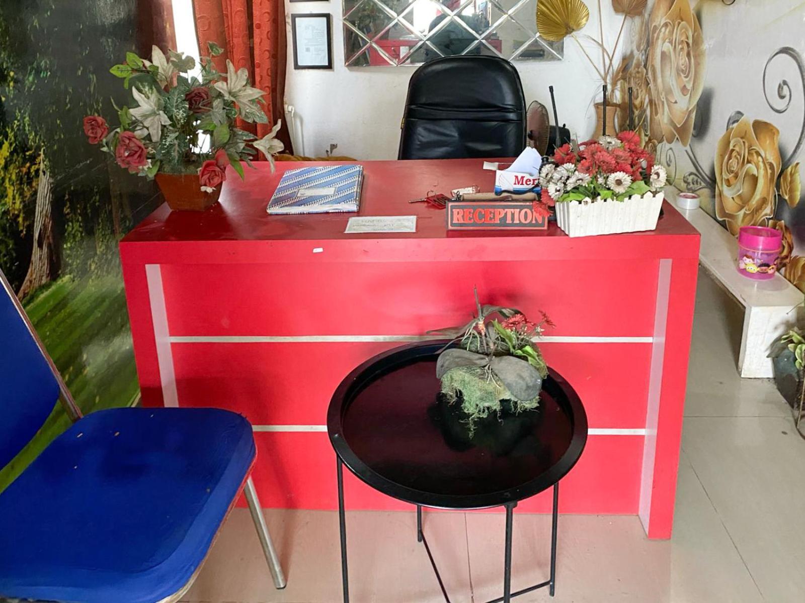 Reddoorz Near Pantai Idola Banyutowo Hotel D'Llala Pati Ngoại thất bức ảnh