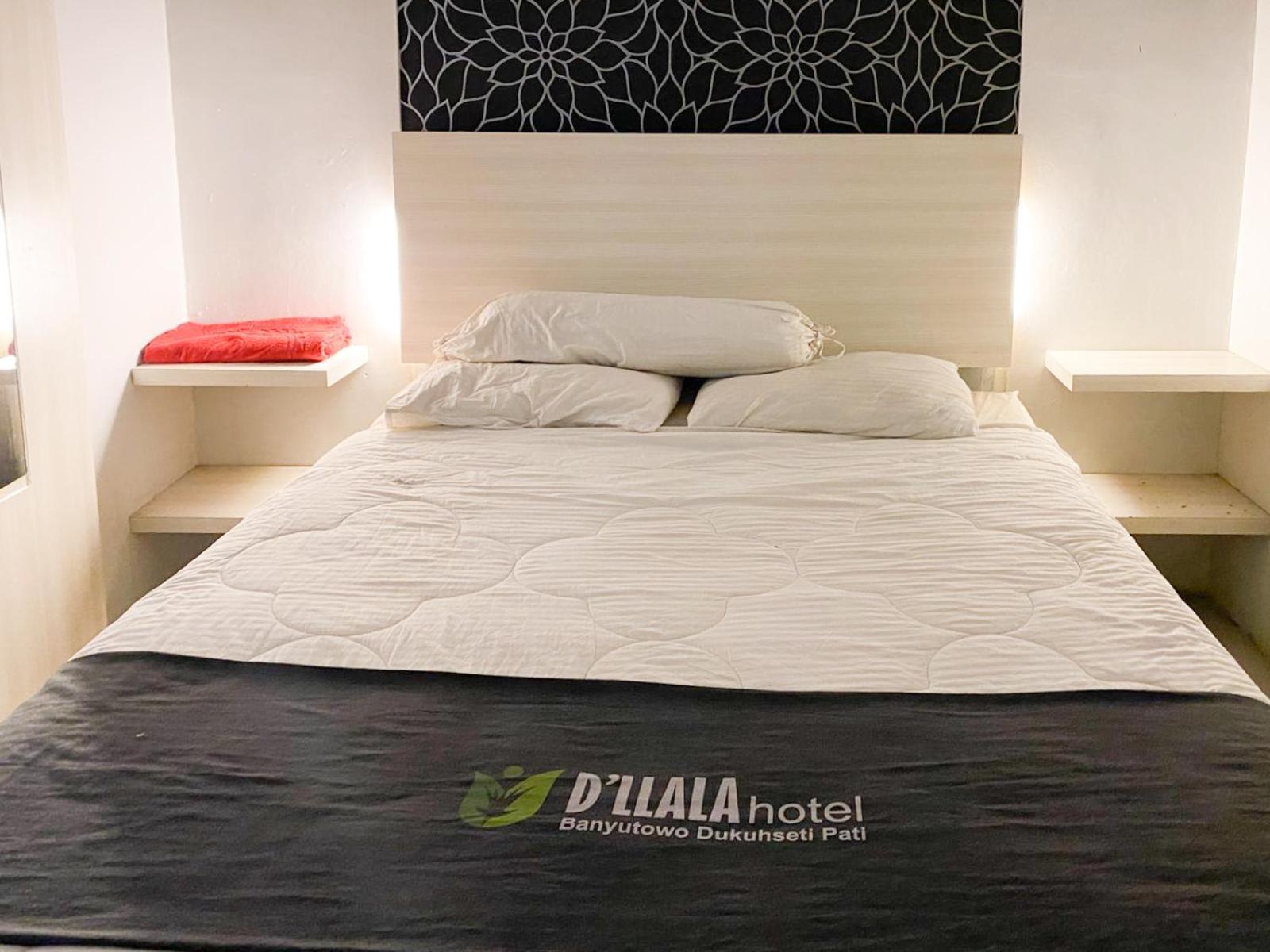 Reddoorz Near Pantai Idola Banyutowo Hotel D'Llala Pati Ngoại thất bức ảnh