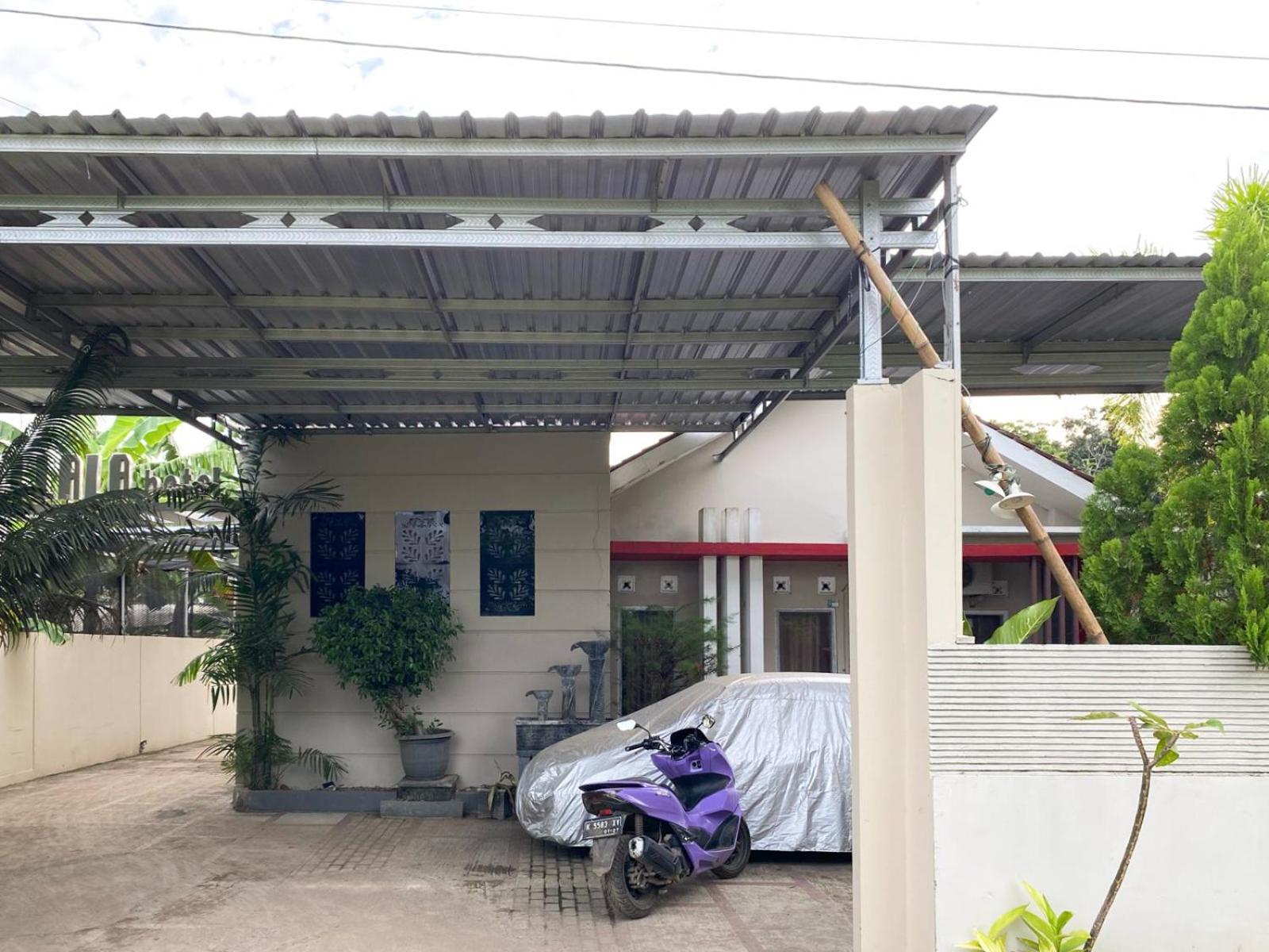 Reddoorz Near Pantai Idola Banyutowo Hotel D'Llala Pati Ngoại thất bức ảnh